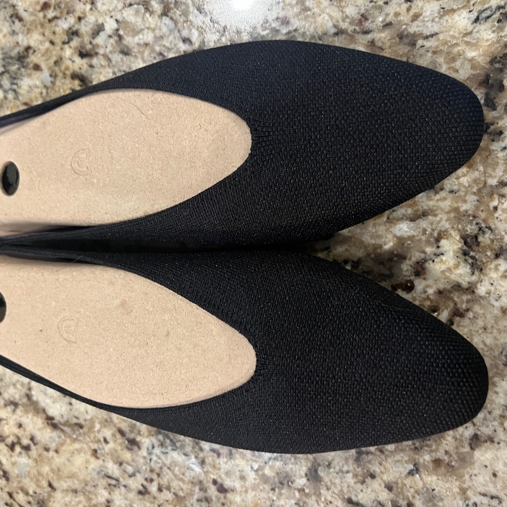 BRAND NEW Black Rothy’s Slides Size 9